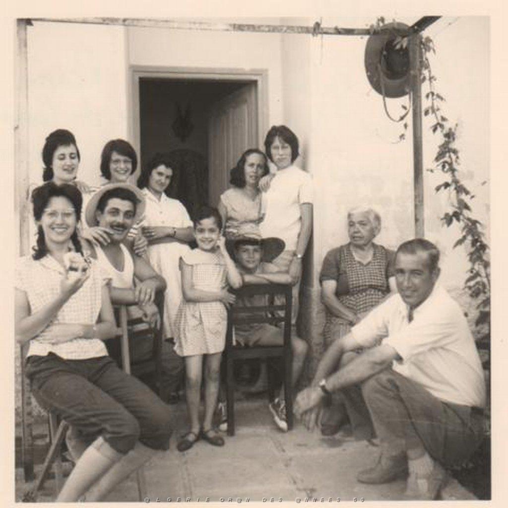 TRANCHE DE VIE 005 FAMILLE PASCUAL CANASTEL ETE 1960.jpg